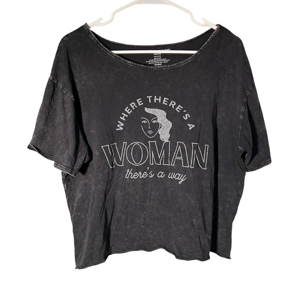 Caution to the Wind Womens Sz Medium T-Shirt Where There's a Woman There's a Way